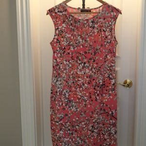 Sleeveless Pink Professional summer dress